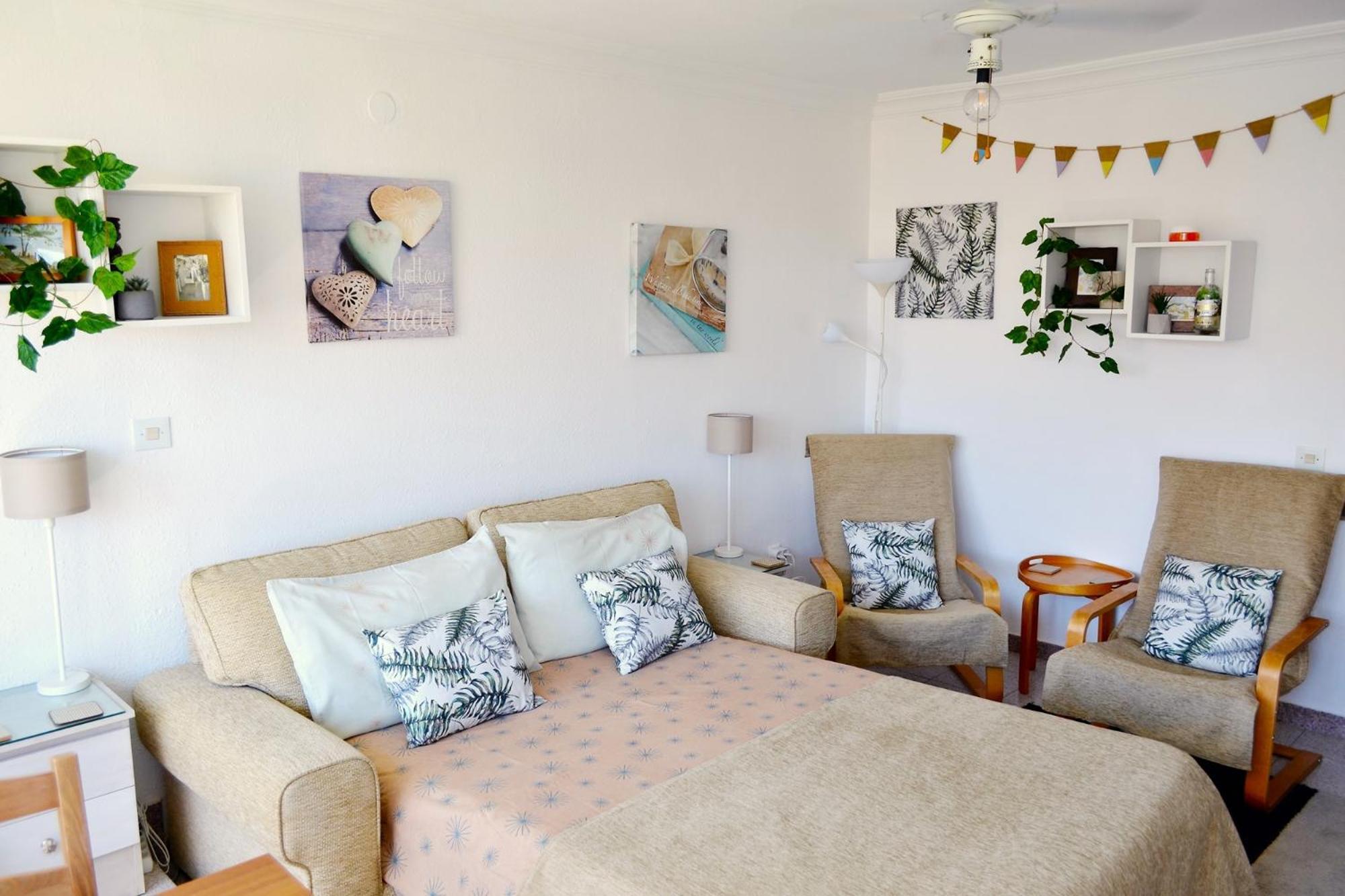 Spacious 1 Bedroom Apartment, Beach Front, Torrox Costa Exteriör bild