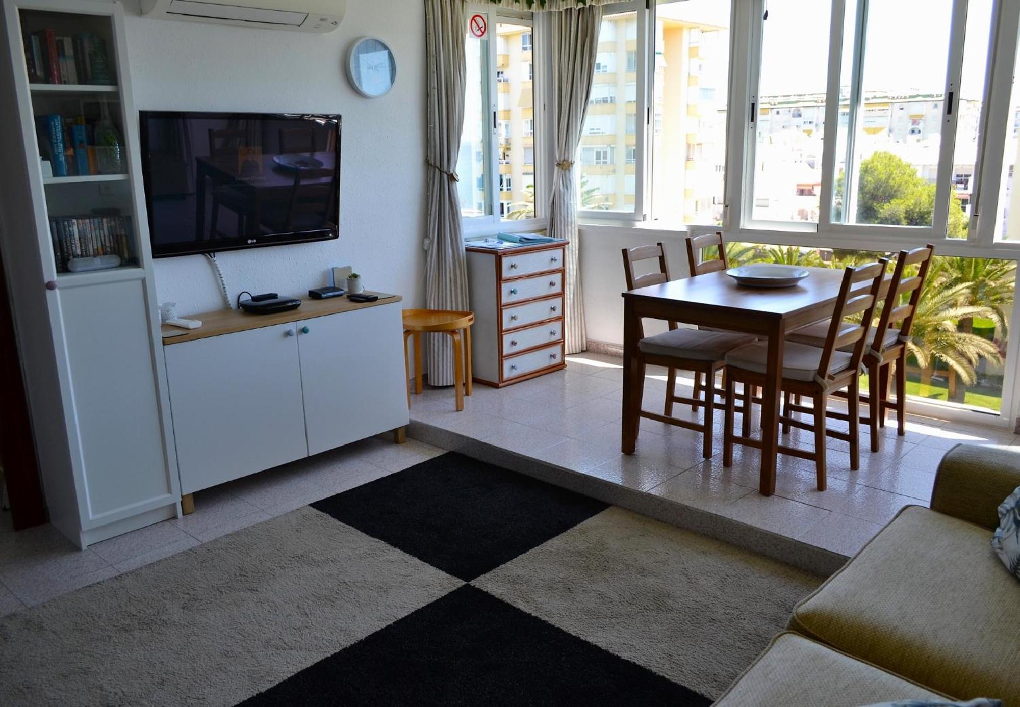 Spacious 1 Bedroom Apartment, Beach Front, Torrox Costa Exteriör bild