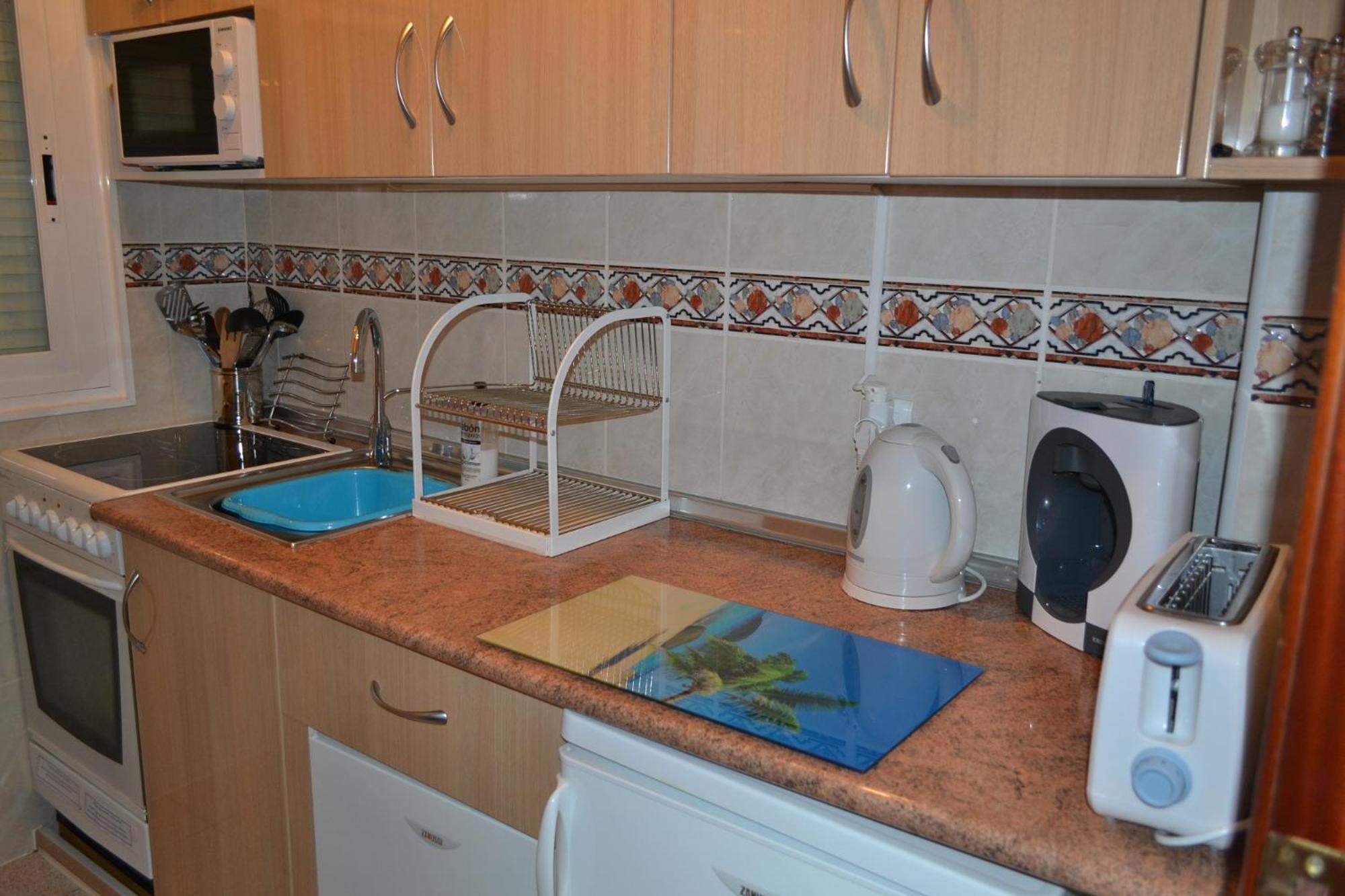 Spacious 1 Bedroom Apartment, Beach Front, Torrox Costa Exteriör bild