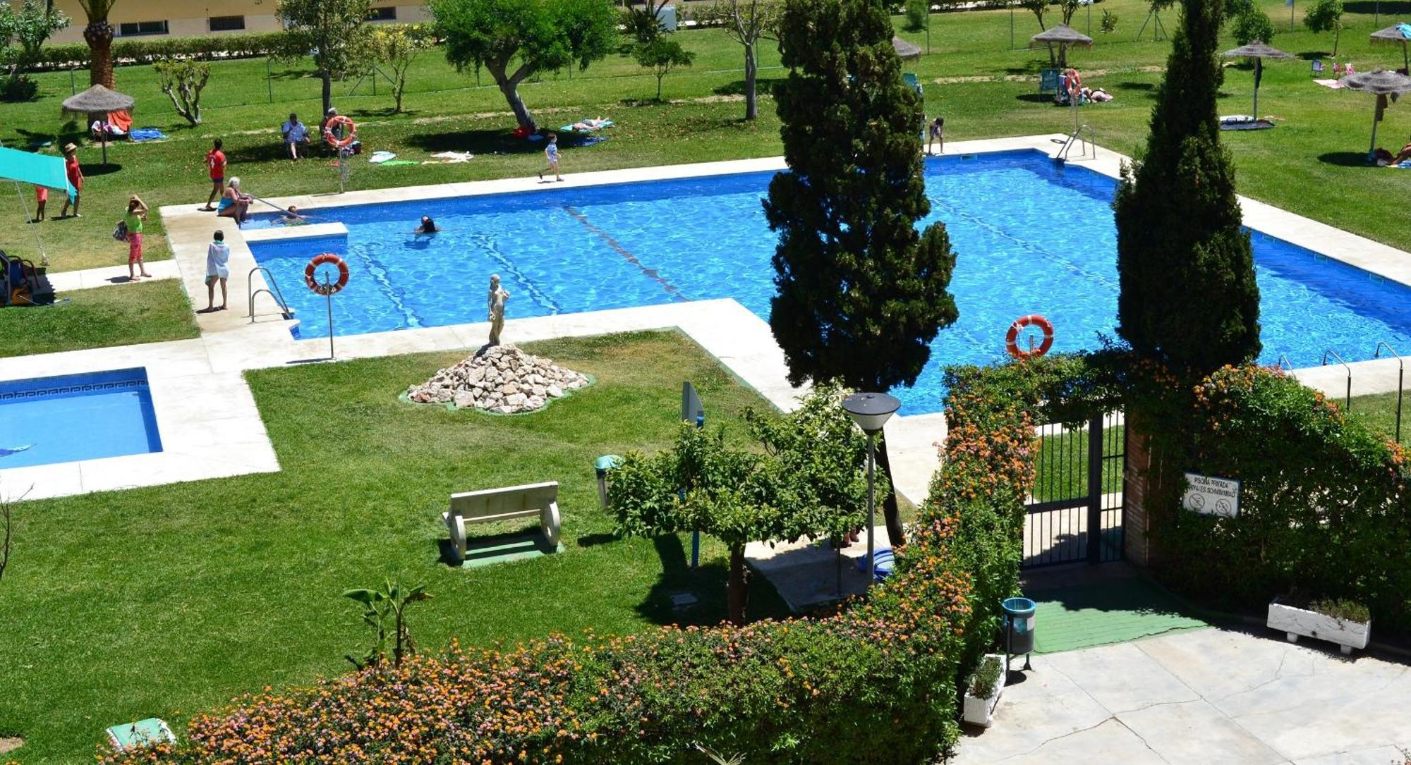 Spacious 1 Bedroom Apartment, Beach Front, Torrox Costa Exteriör bild